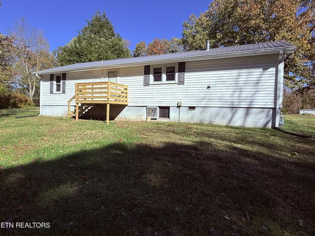 501 Hill Rd, Jamestown, TN 38556