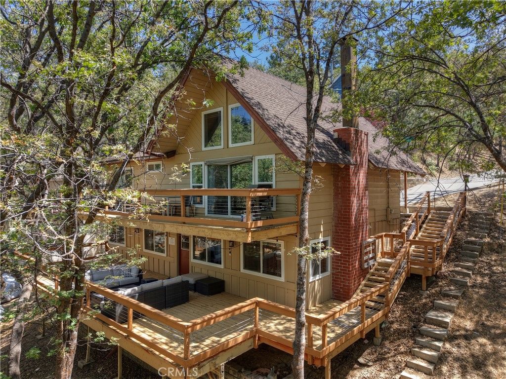 Image 1 of property listing at 1308 Sequoia, Lake Arrowhead, CA 92352