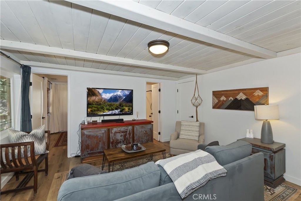 Image 27 of property listing at 1308 Sequoia, Lake Arrowhead, CA 92352