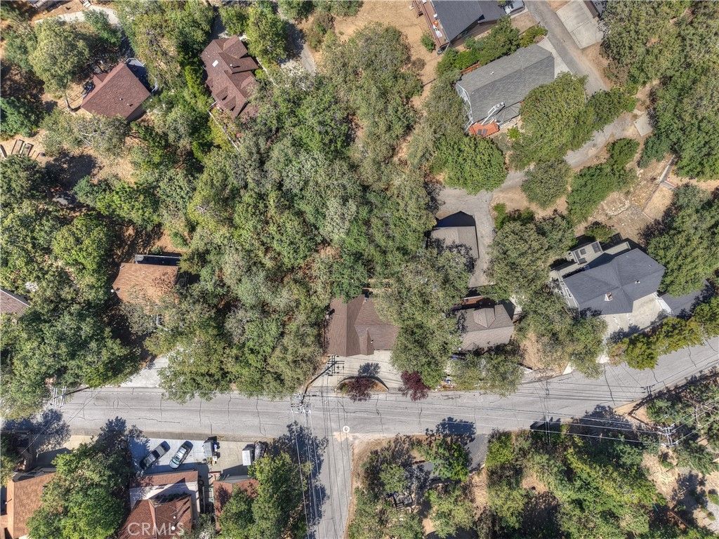 Image 43 of property listing at 1308 Sequoia, Lake Arrowhead, CA 92352
