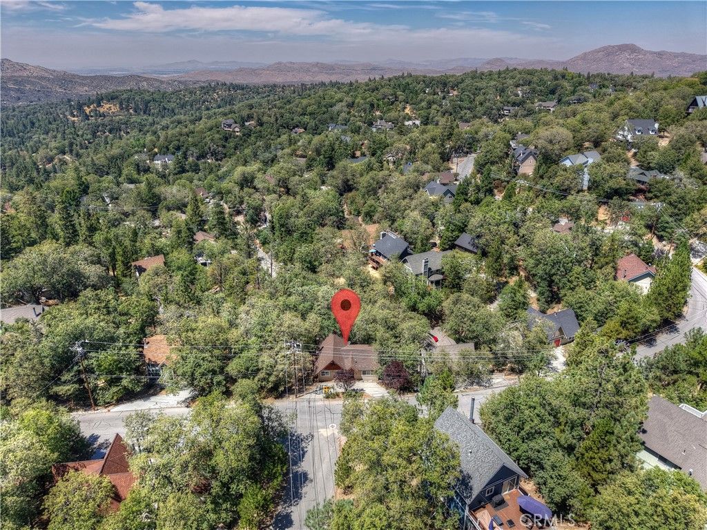 Image 44 of property listing at 1308 Sequoia, Lake Arrowhead, CA 92352