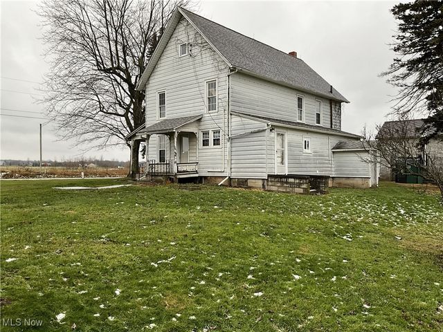 5854 State Route 162, New London, OH 44851