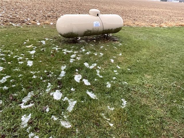 5854 State Route 162, New London, OH 44851