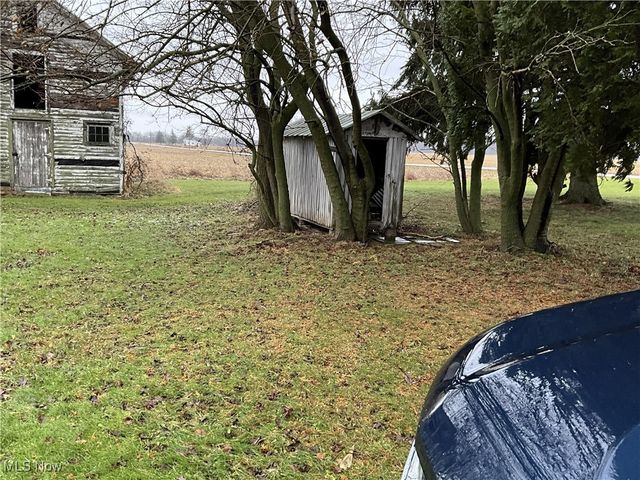 5854 State Route 162, New London, OH 44851