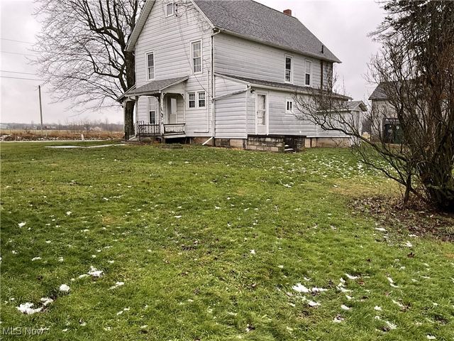 5854 State Route 162, New London, OH 44851