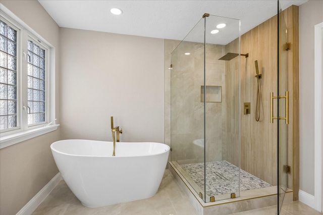 1802 San Sebastian Lane, Houston, TX 77058