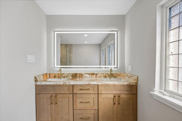 1802 San Sebastian Lane, Houston, TX 77058