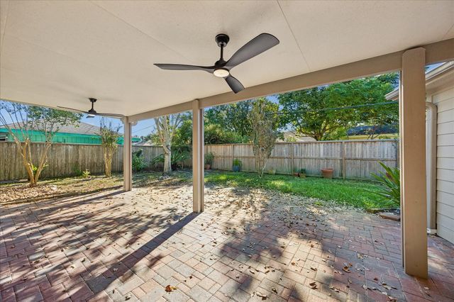 1802 San Sebastian Lane, Houston, TX 77058