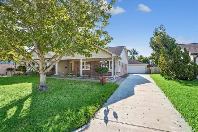 1802 San Sebastian Lane, Houston, TX 77058