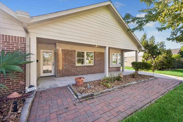 1802 San Sebastian Lane, Houston, TX 77058
