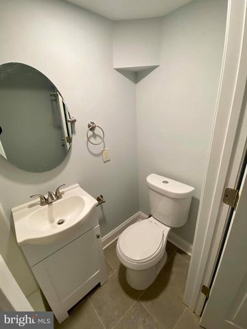 1952 GUY WAY, Baltimore, MD 21222