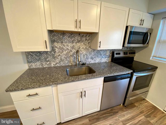 1952 GUY WAY, Baltimore, MD 21222