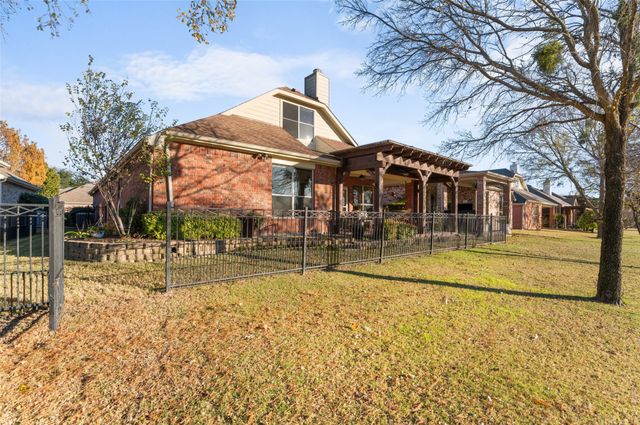363 Wrangler Drive, Fairview, TX 75069