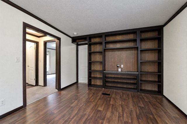 11350 Hillcrest Drive, Conroe, TX 77303