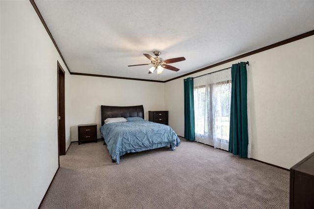 11350 Hillcrest Drive, Conroe, TX 77303