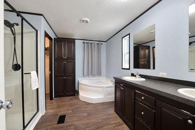 11350 Hillcrest Drive, Conroe, TX 77303