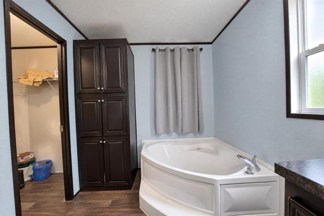 11350 Hillcrest Drive, Conroe, TX 77303