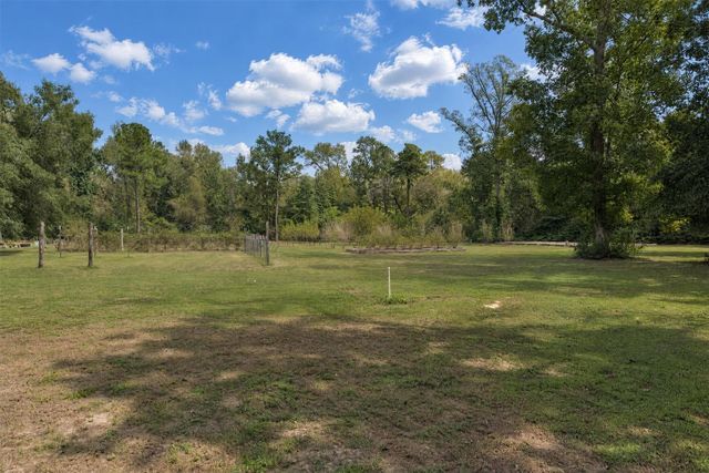 11350 Hillcrest Drive, Conroe, TX 77303