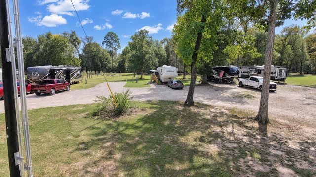 11350 Hillcrest Drive, Conroe, TX 77303