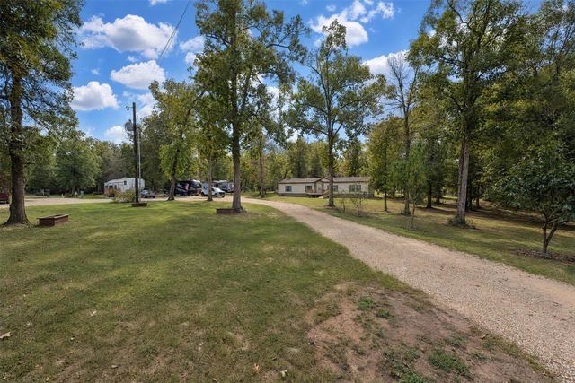 11350 Hillcrest Drive, Conroe, TX 77303