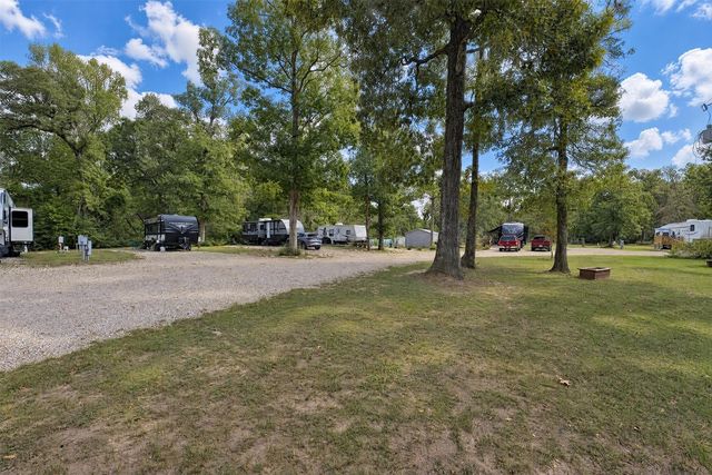 11350 Hillcrest Drive, Conroe, TX 77303