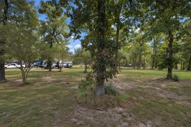 11350 Hillcrest Drive, Conroe, TX 77303
