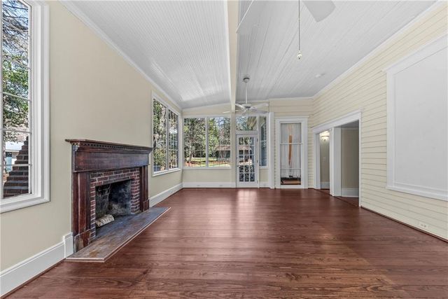 301 N East Street, Greensboro, GA 30642