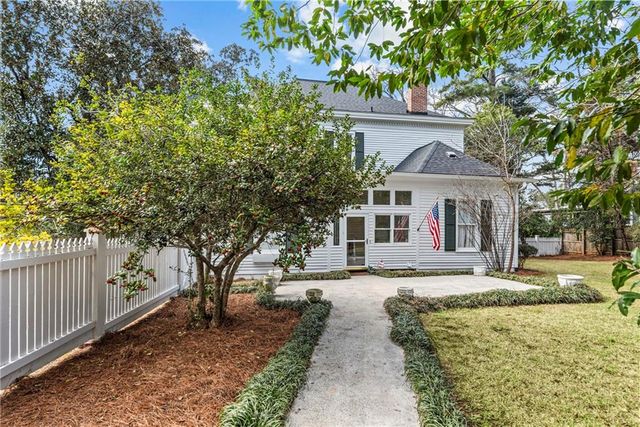 301 N East Street, Greensboro, GA 30642