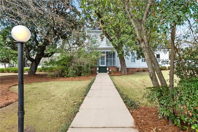 301 N East Street, Greensboro, GA 30642