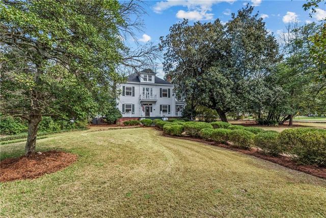 301 N East Street, Greensboro, GA 30642