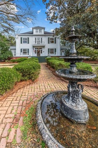 301 N East Street, Greensboro, GA 30642