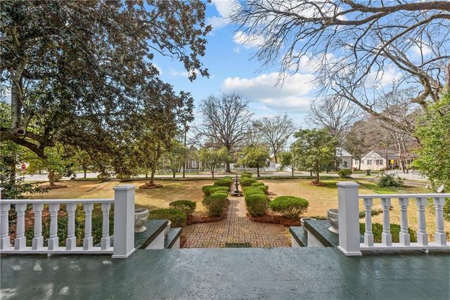 301 N East Street, Greensboro, GA 30642