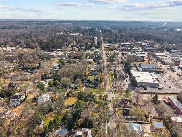 301 N East Street, Greensboro, GA 30642