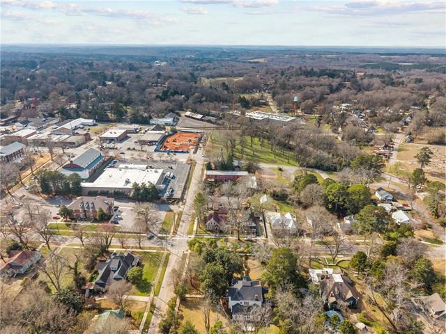 301 N East Street, Greensboro, GA 30642