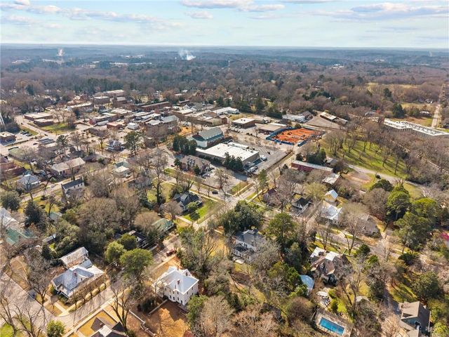 301 N East Street, Greensboro, GA 30642