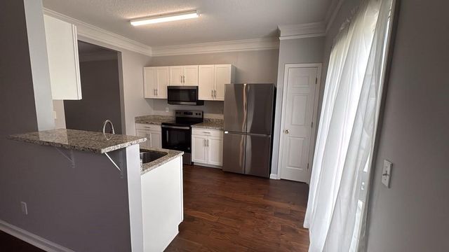 387 Weatherstone Place, Alpharetta, GA 30004
