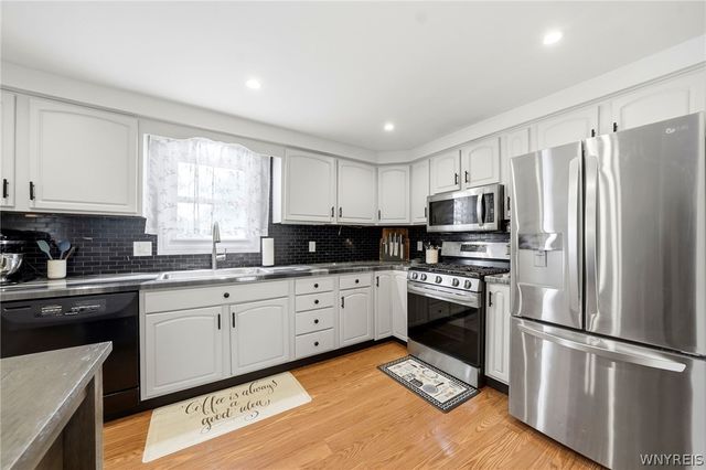 3994 Sussex Place, Hamburg, NY 14075
