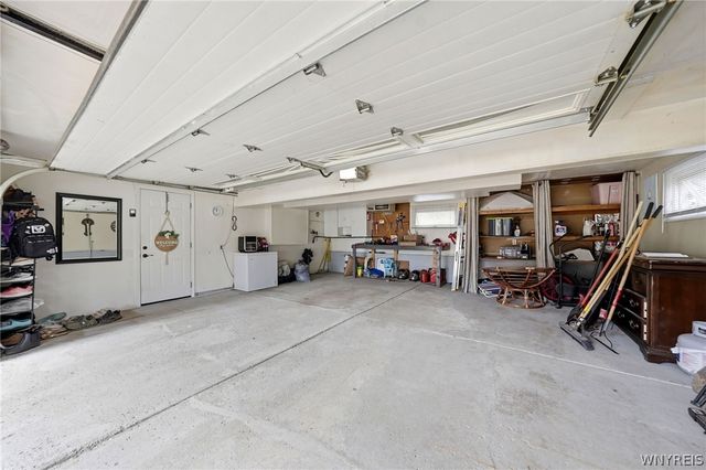 3994 Sussex Place, Hamburg, NY 14075