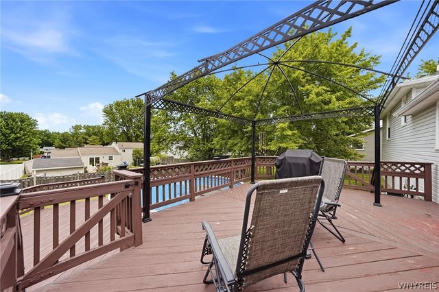 3994 Sussex Place, Hamburg, NY 14075