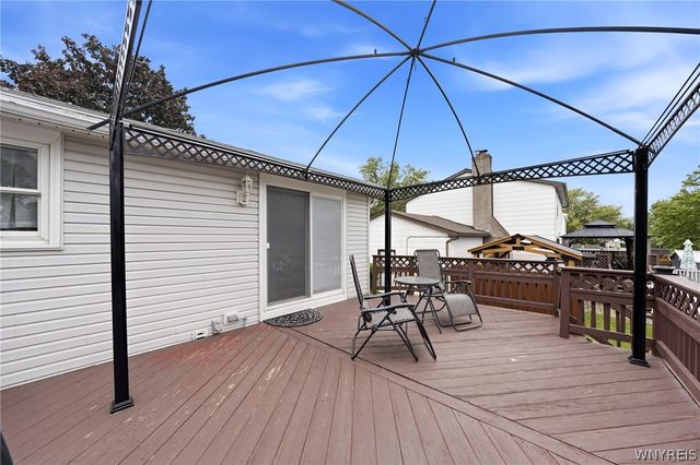 3994 Sussex Place, Hamburg, NY 14075