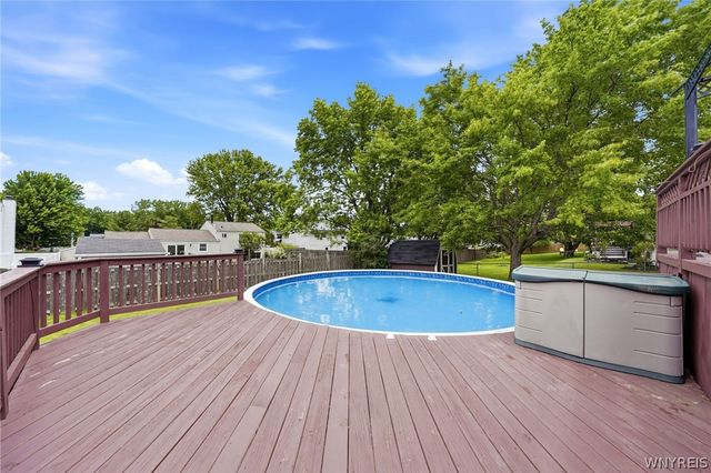 3994 Sussex Place, Hamburg, NY 14075