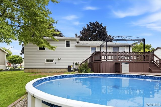 3994 Sussex Place, Hamburg, NY 14075