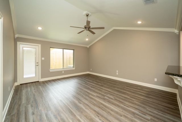 1621 Big Bend, Longview, TX 75605