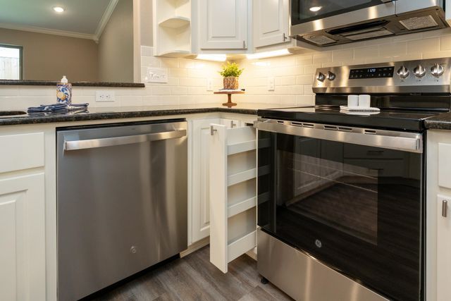 1621 Big Bend, Longview, TX 75605