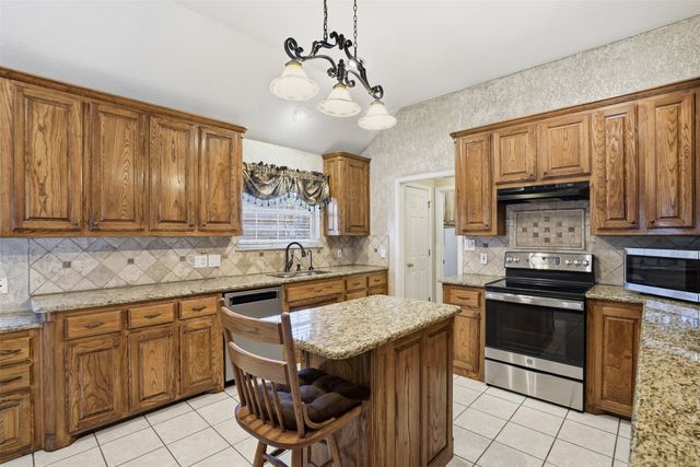 231 Bluff View Court, Aledo, TX 76008