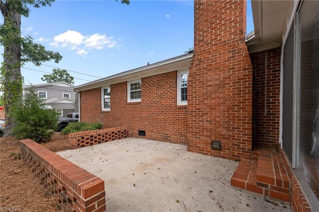 2206 Revolan Drive, Greensboro, NC 27407