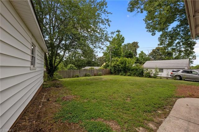 2206 Revolan Drive, Greensboro, NC 27407