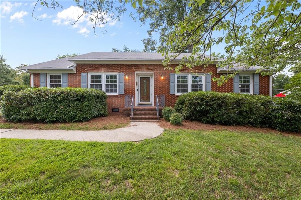 2206 Revolan Drive, Greensboro, NC 27407
