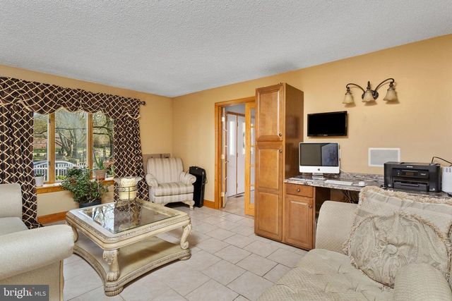 163 BUNTING AVE, Hamilton, NJ 08611