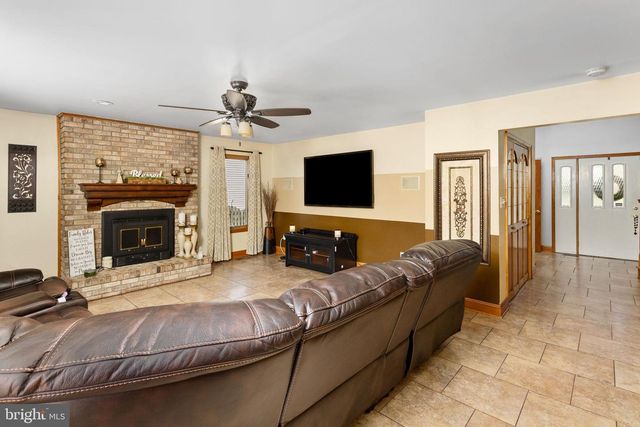 163 BUNTING AVE, Hamilton, NJ 08611